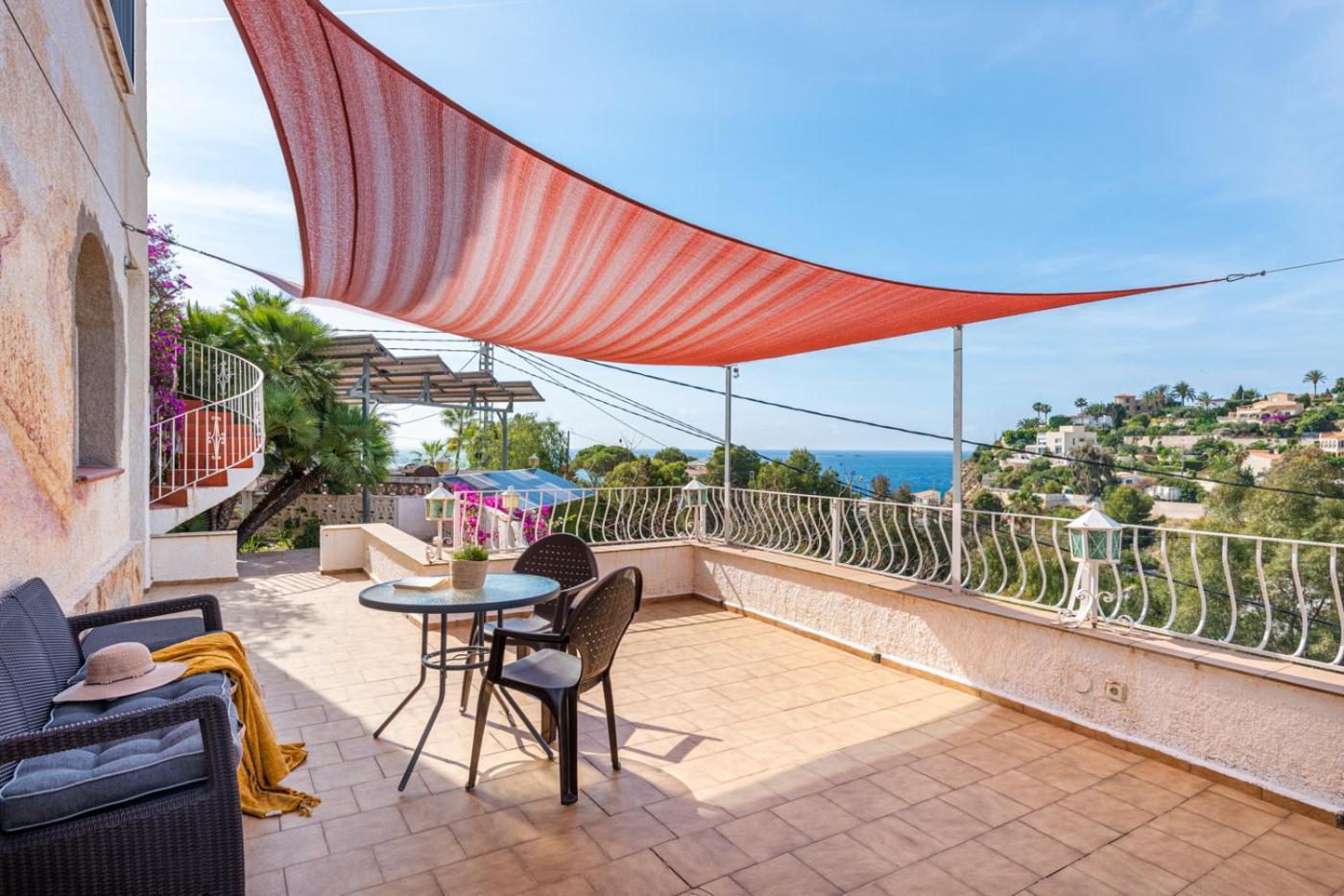 Villa Axel - Plusholidays Calpe
